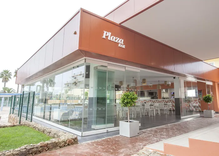 Vitors Plaza