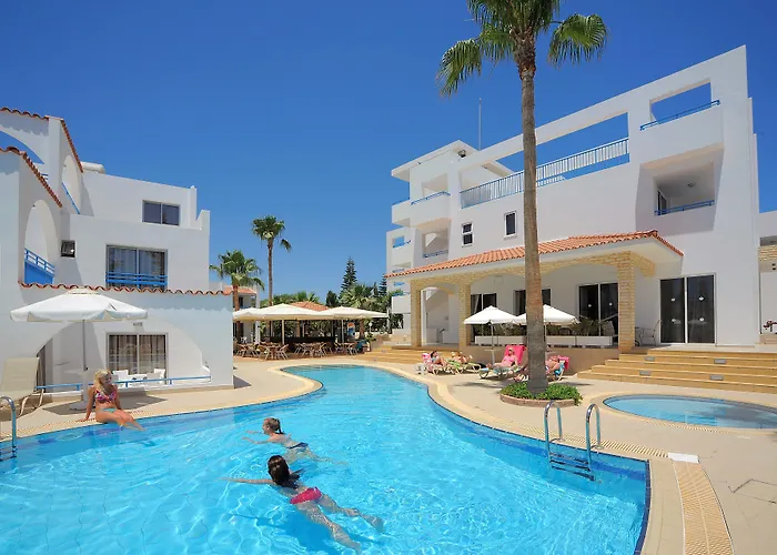 Petrosana Hotel Apartments Ayía Nápa