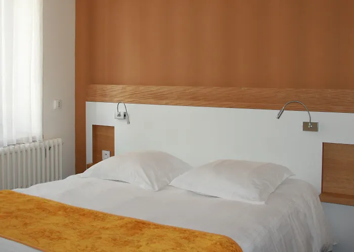 Hotel De Perros, The Originals Boutique