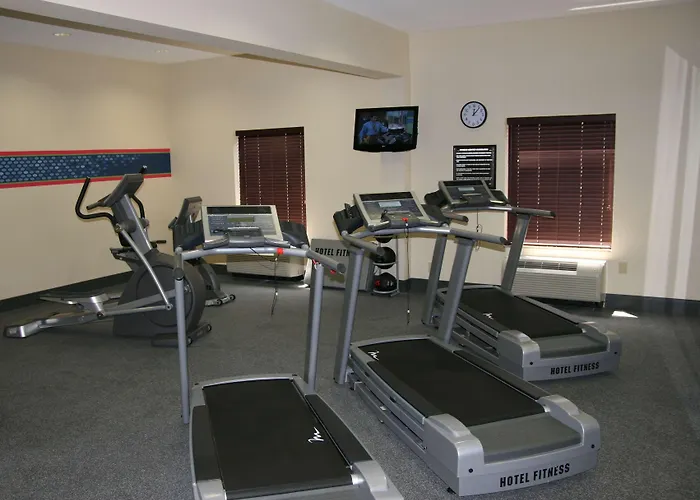 Hampton Inn And Suites West Point