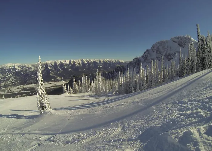 Fernie Slopeside Lodge