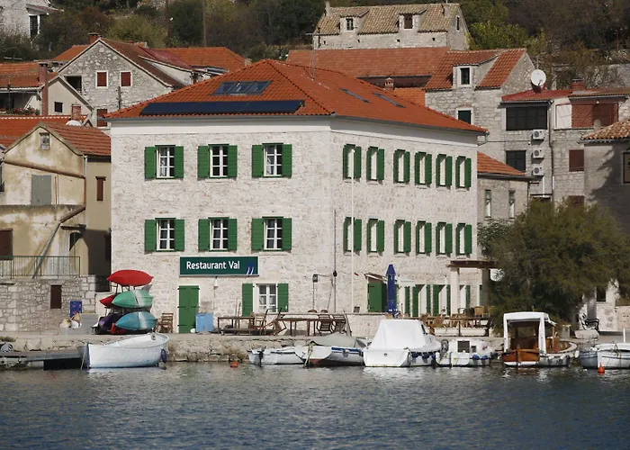 Hotel Maestral
