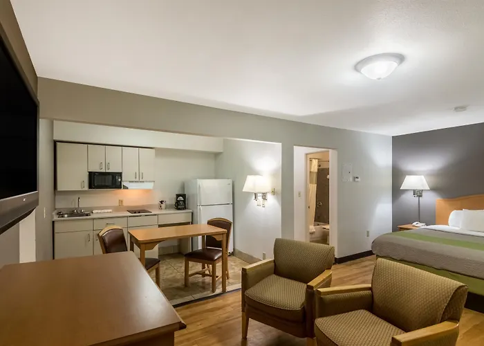 Blue Bonnet Suites -Lubbock, Tx - Medical Center