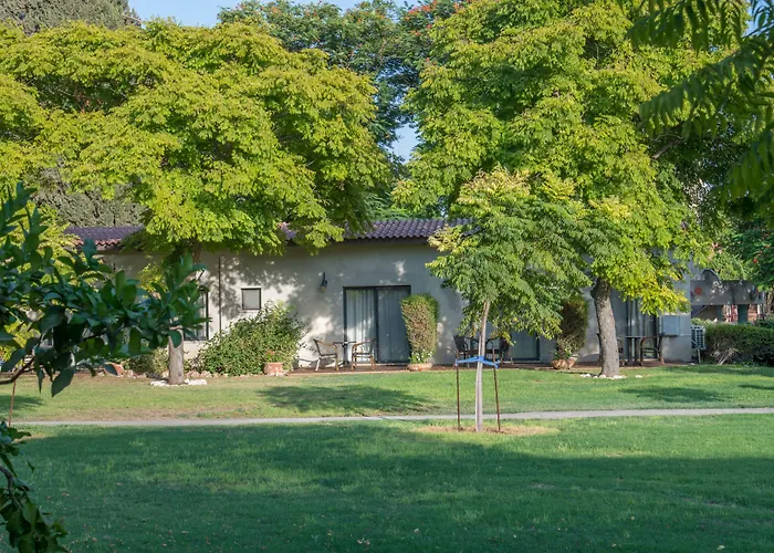 Degania Bet Kibbutz Country Lodging