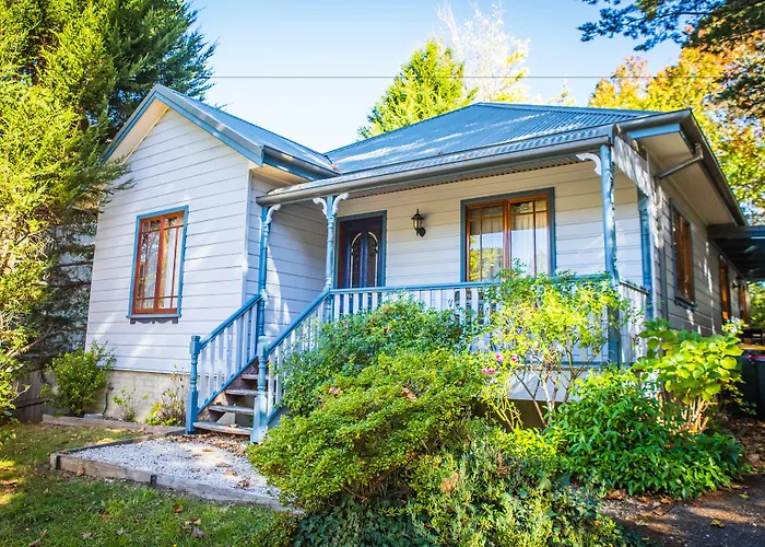Whispering Pines Chalet & Cottages