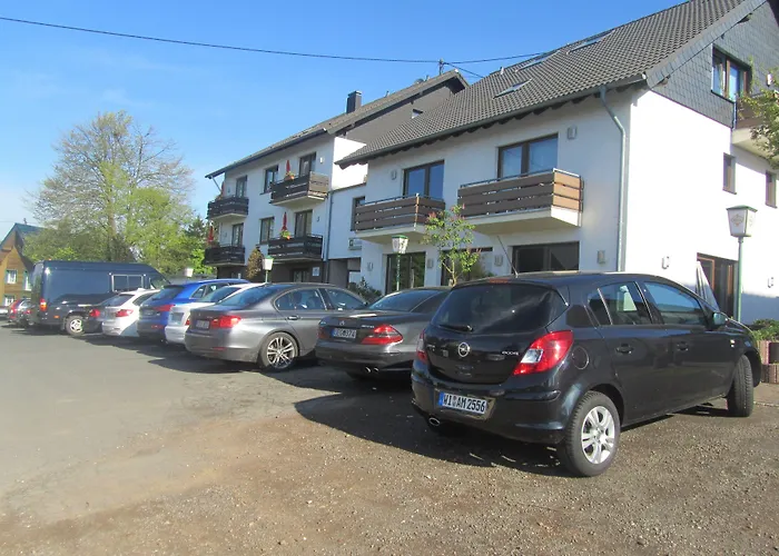 Hotel zur Burg Nürburg-ring