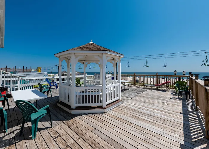 Boardwalk Hotel Charlee & Apartments Beach Hotel Oceanfront