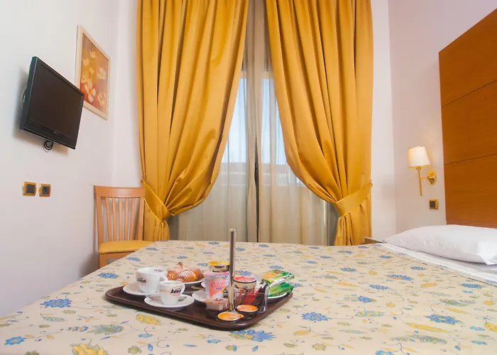 City Hotel