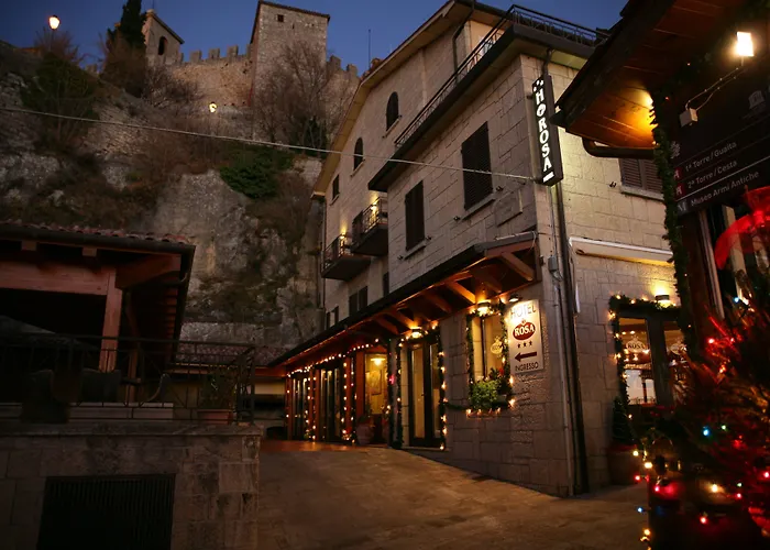 Rosa Hotel & Apartments