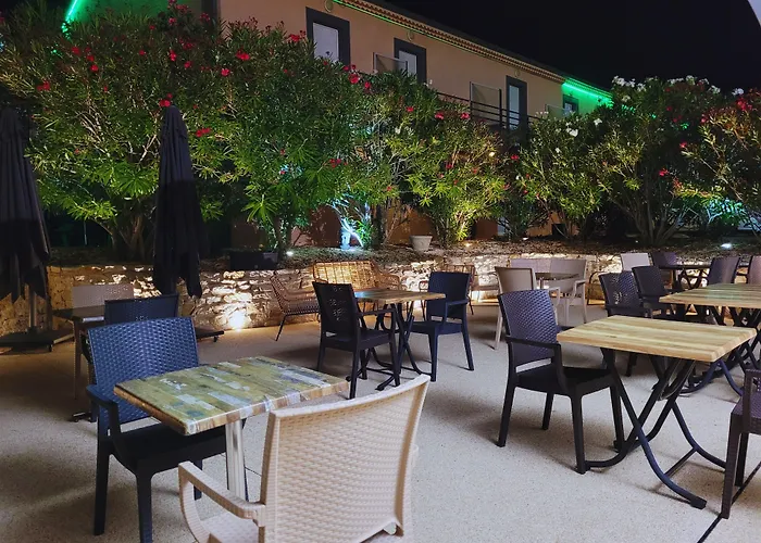 Hotel Restaurant Les Chataigniers