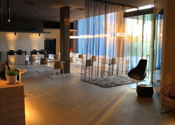 Pineta Eco Hotel - Private Parking