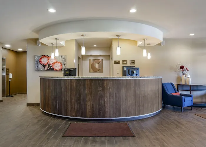 Comfort Suites Helena Airport