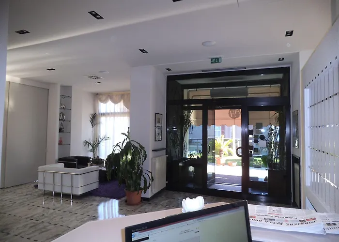 Hotel Ariston & Apartments