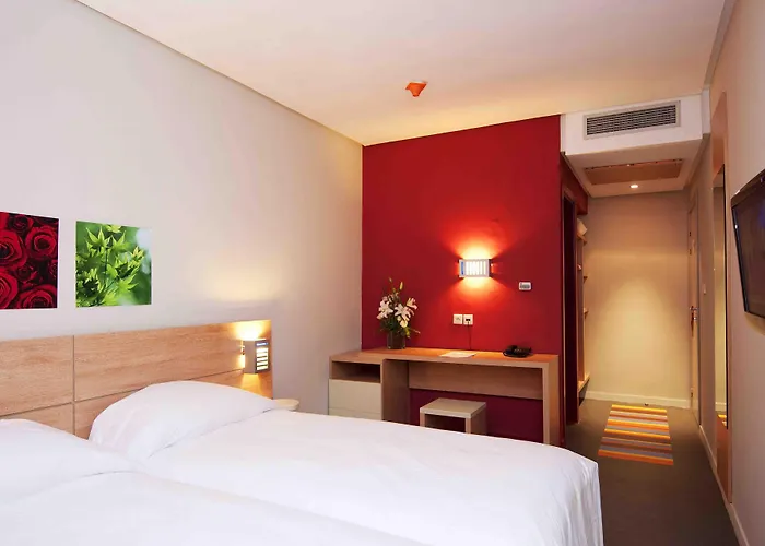 Manzil Hotel