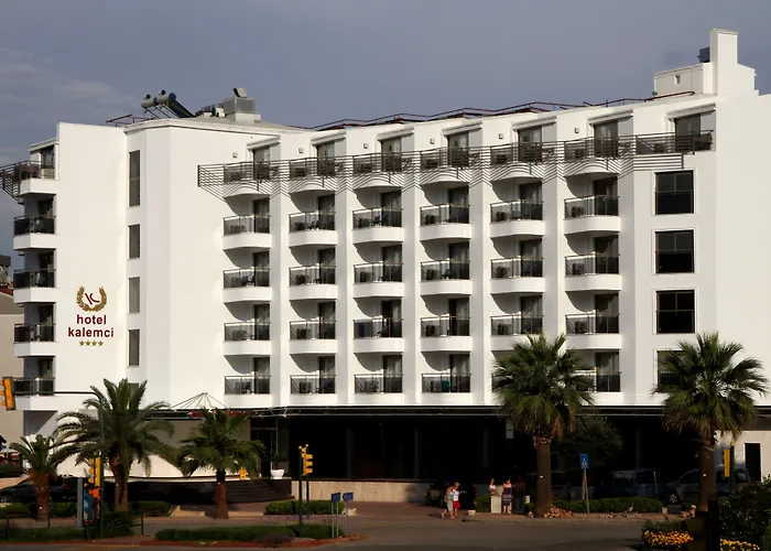 Lalila Blue Suites