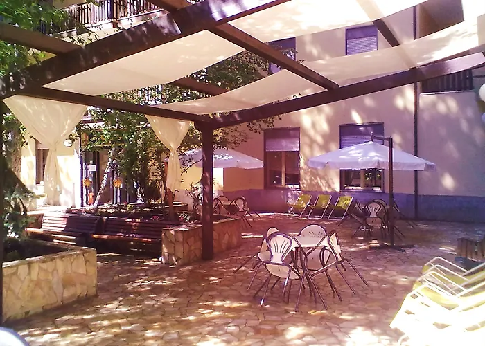 Hotel Meranda