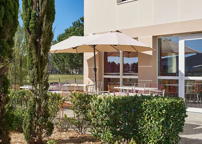 Kyriad Direct Mont De Marsan - St Avit