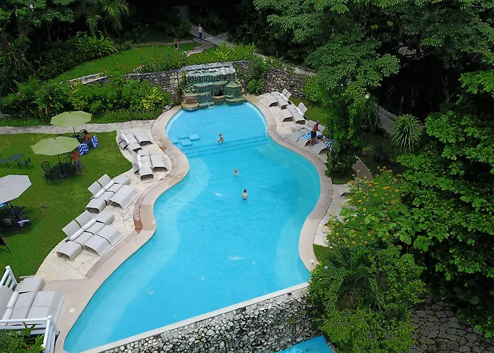 Hotel La Aldea Del Halach Huinic