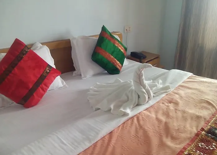 Hotel Ganesha Inn