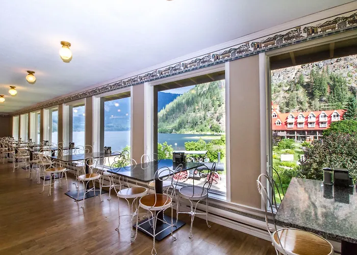 Three Valley Lake Chateau