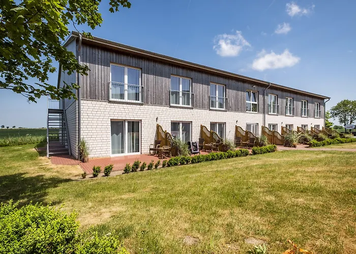Hotel Pharisaeerhof - Das Hundehotel Auf Nordstrand Mit Restaurant Und Cafe