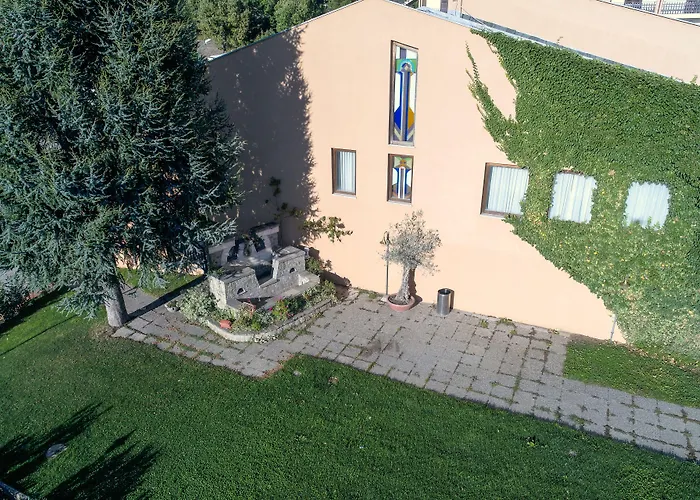 Hotel Kiris