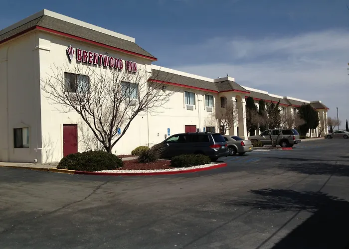 Brentwood Inn & Suites