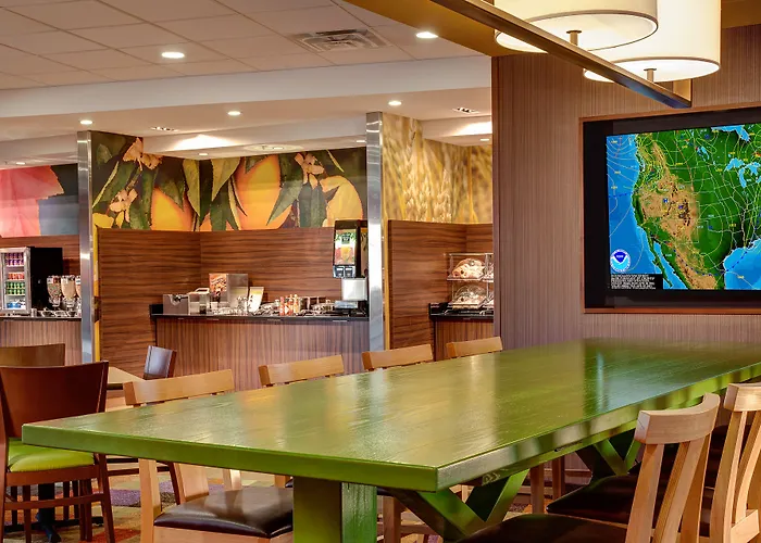 Fairfield Inn & Suites By Marriott Meridian