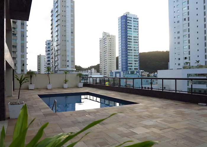 Stay - Apartamentos, Studios E Quartos - Piscina, Jacuzzi E Sauna - 400M Da Praia Central Balneario Camboriu