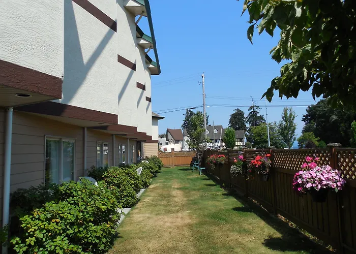 Coast Parksville Hotel
