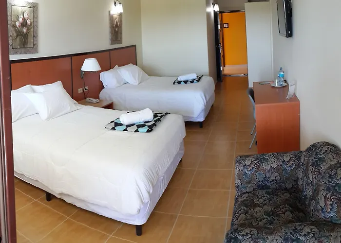 Express Inn Coronado & Camping