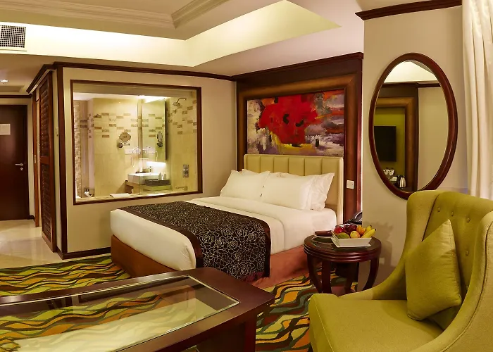 Six Seasons Hotel