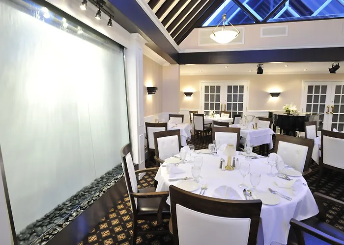 L'Escale Hotel Suites