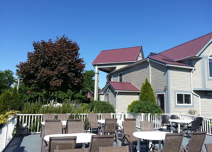 Granite Town Hotel