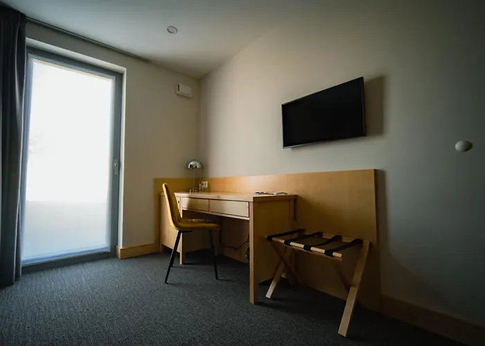 Eleven Business & Sport Hotel