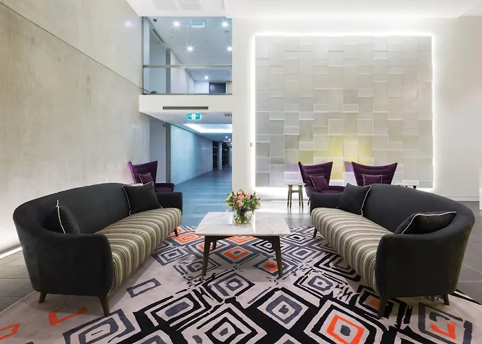 Avenue Hotel Canberra