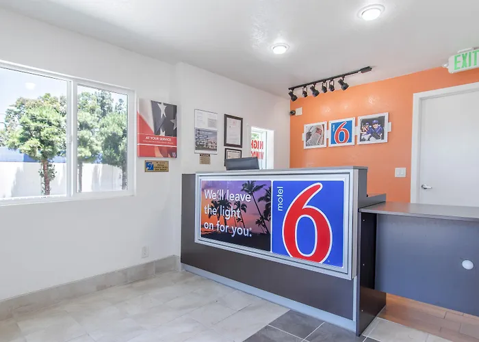 Motel 6-Orange, Ca - Anaheim