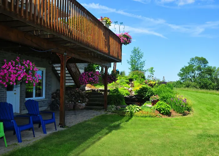 Golden Pathways Retreat B&B