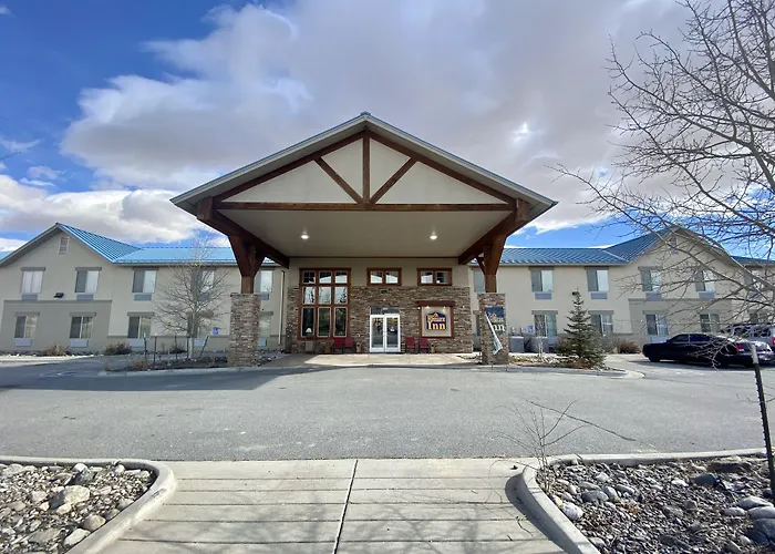 A Riverside Inn Travelodge By Wyndham