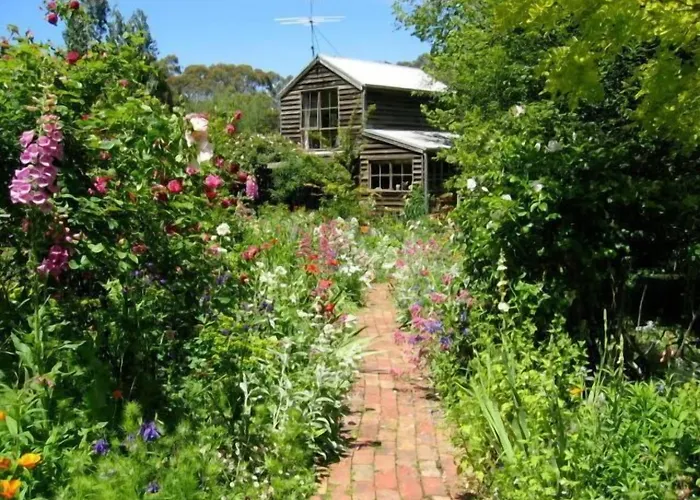 Braeside Mount Macedon Country Retreat Bed And Breakfast