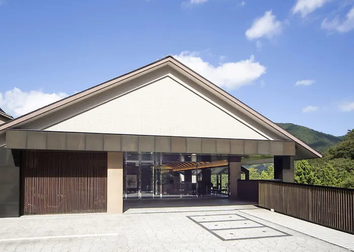 Hakone Nanase Formerly Known As Manatei Hakone