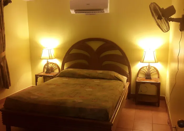 Hotel Verde Mar Direct Beach Access