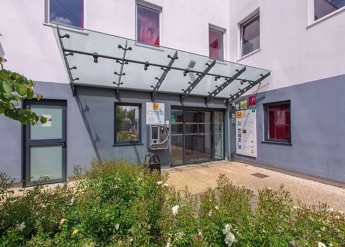 Première Classe Chartres Sud - Barjouville