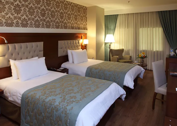 Hotel Senbayrak City