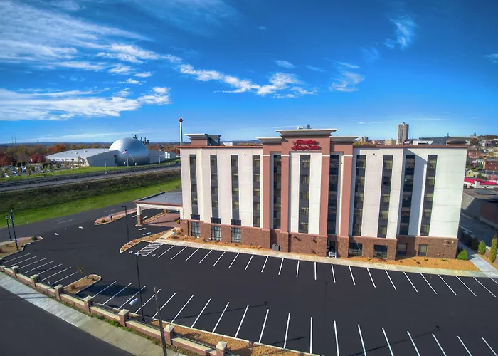 Hampton Inn & Suites Springfield Downtown