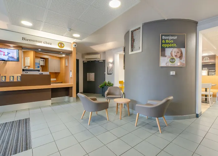 B&B HOTEL Cholet Sud