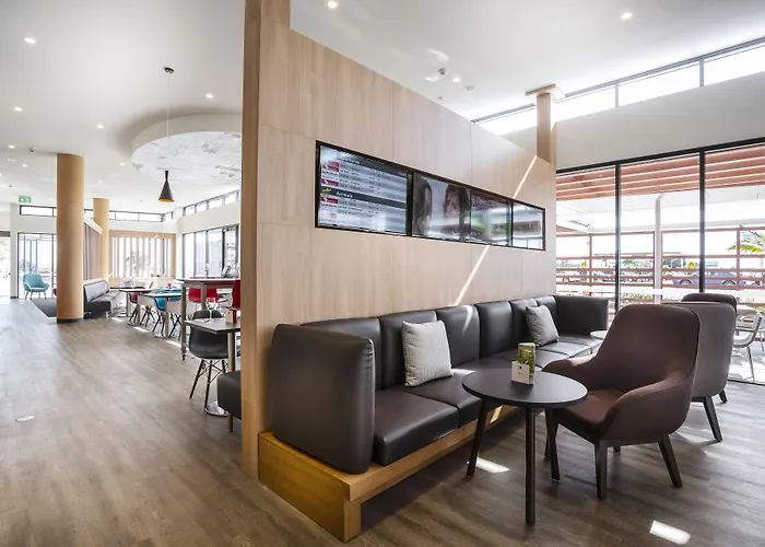 Ibis Mackay