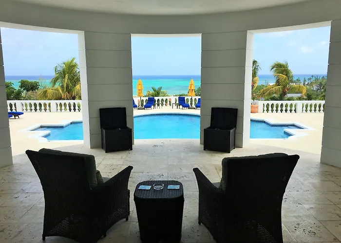 Ocean West Boutique Hotel