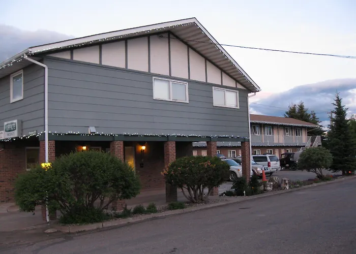 Econo Lodge Inn & Suites Pincher Creek