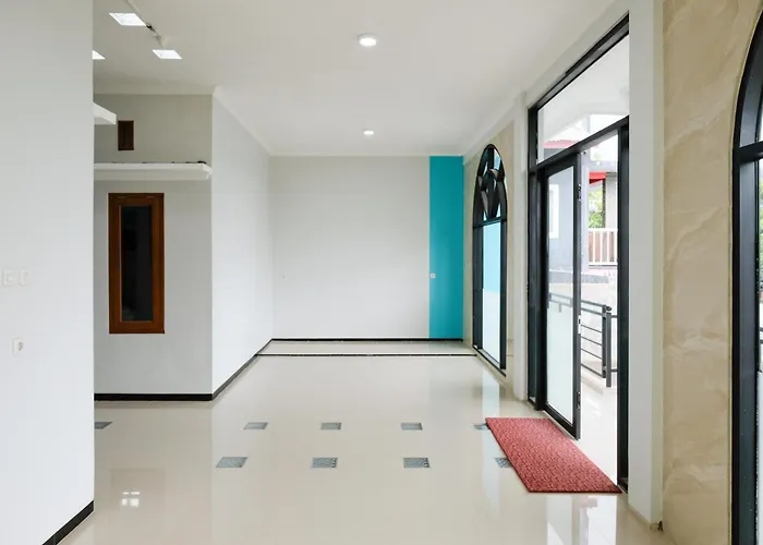Sans Arya Hotel Batu